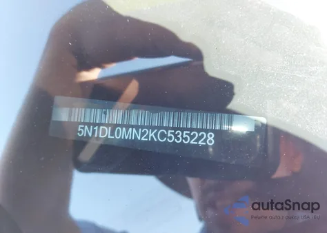 2019 Infiniti Qx60 Luxe/Pure z USA, uszkodzony, nr VIN 5N1DL0MN2KC535228